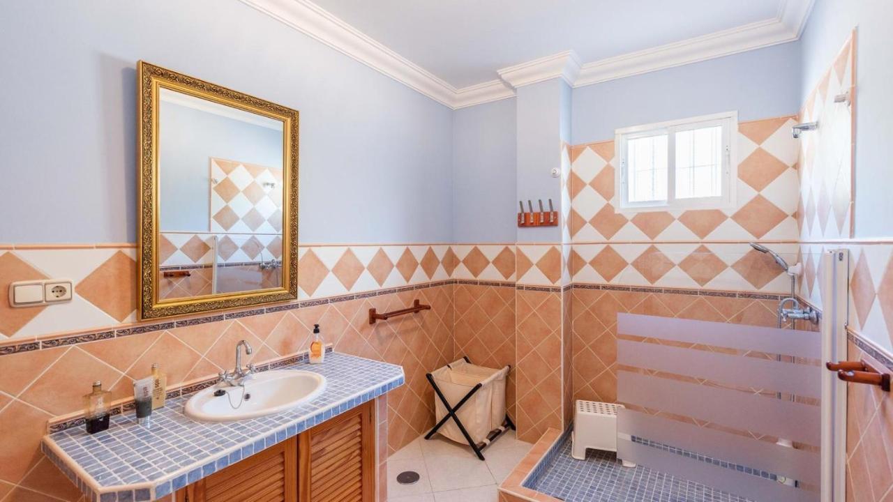 Villa El Cerrillo Malaga - Churriana By Ruralidays Kültér fotó